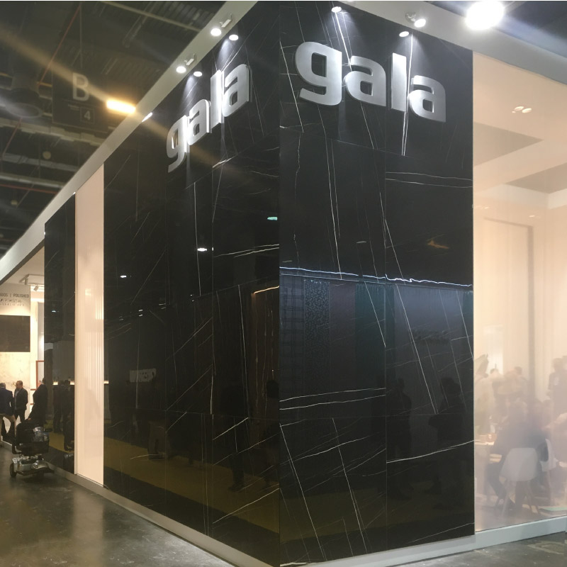 Cotile, Ferias y Showrooms. Montaje de stands y tiendas de exposición cerámica a nivel nacional e internacional.