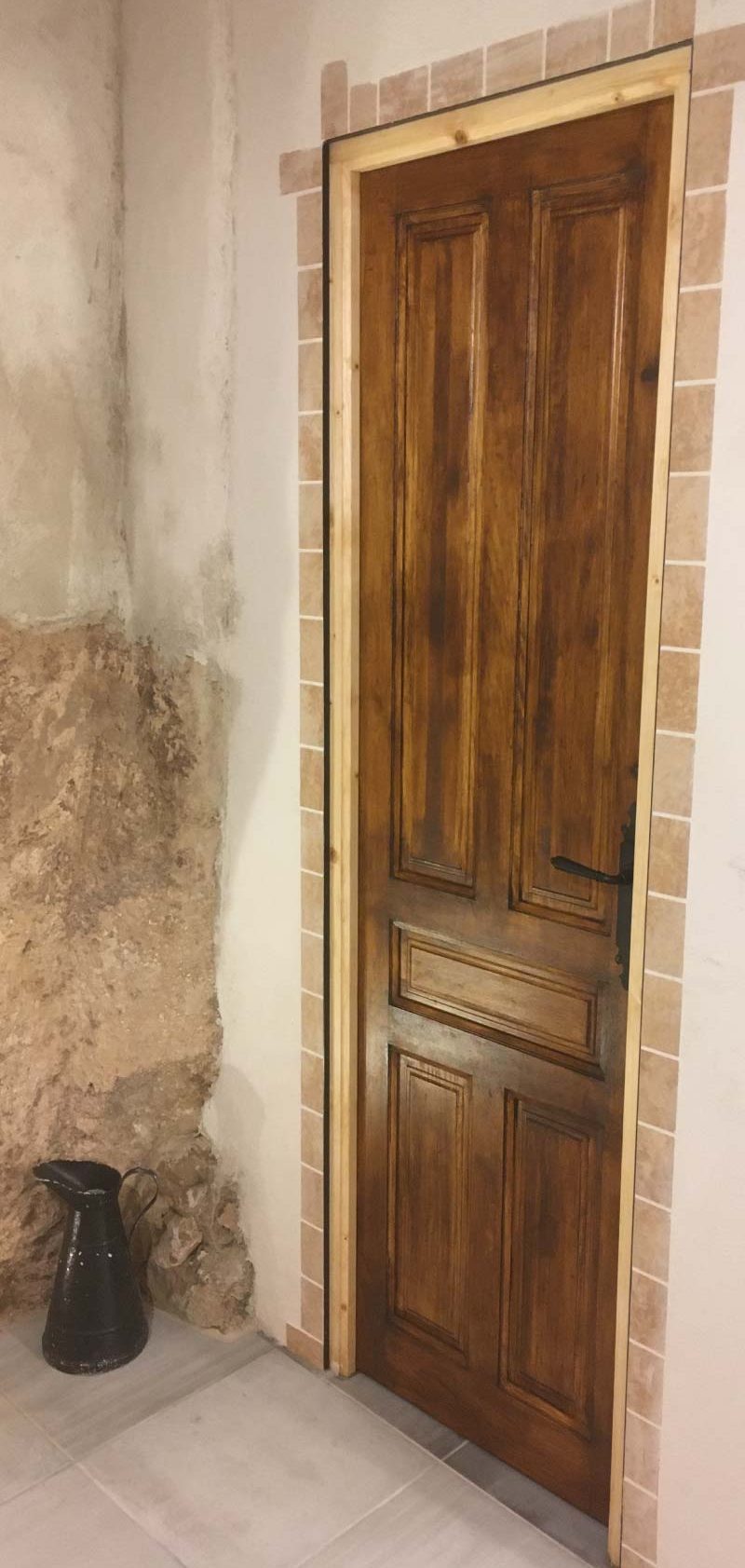 Reformas Cotile, Vila-real Castellón, Colocación de Pavimento y Revestimiento.